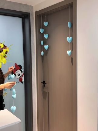 女儿房是女儿自己选的颜色,全部都是以粉色系为主,再搭配上她喜欢的爱心门帘,满足了她的童年也满足了我的少女心#爱心门帘#门帘挂饰
