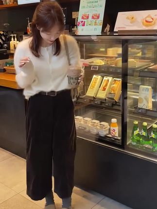 秋季韩版穿搭圆领针织衫灯芯笼阔腿裤 #秋季穿搭 #韩系穿搭 #通勤穿搭 #气质穿搭 #日常穿搭