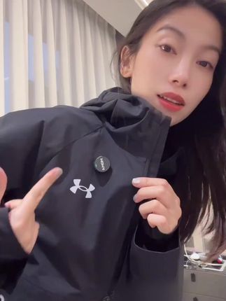 #三防冲锋衣  还是加绒款的可太值了!家里有孩子的或者自己能穿160 170的这件快去冲!#儿童冲锋衣  #高品质童装  #秋冬新款