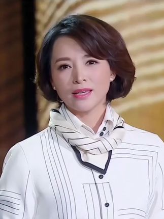 女人要有挣钱的能力,自己挣的钱才能带来尊严和选择的权利#人生感悟 #女性智慧 #女性成长 #经济独立是女孩子最大的底气