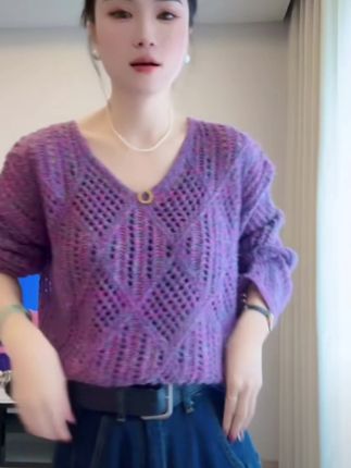早秋新款气质长袖针织时尚宽松套头镂空V领百搭上衣LK2505758#女装穿搭 #针织衫 #慵懒风穿搭
