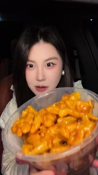 谁研究的呢#拔丝鸡蛋 #苏黄菜 #吃播 #爱吃食物的女孩子 #好吃