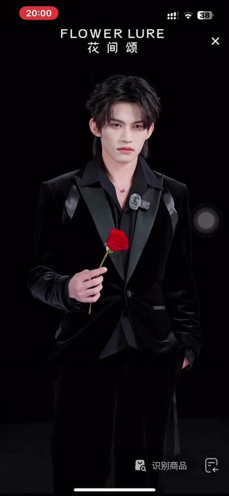 直播可爱片段~
#云旗 #向全世界安利