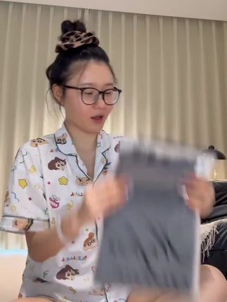 HELEN【高智感纸片人】中袖T恤女肌理感修身显腰身圆领正肩上衣#修身显瘦 #圆领上衣 #正肩上衣 #女神必备 #初秋穿搭