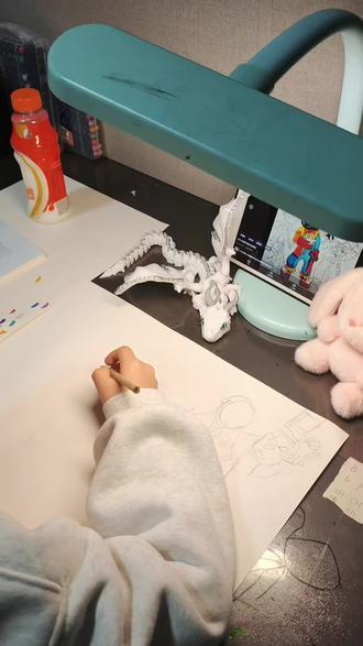 #爱画画的小朋友 #坚持#画画
狼人杀续集 (字幕君已崩溃)因为我不认识他们
完了 孩子的世界俺不懂😫