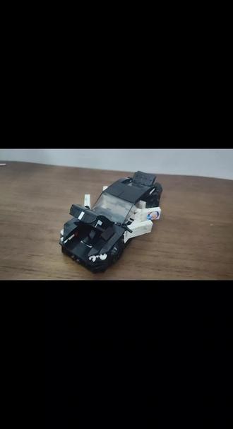 乐高宝马m5拼装演示。