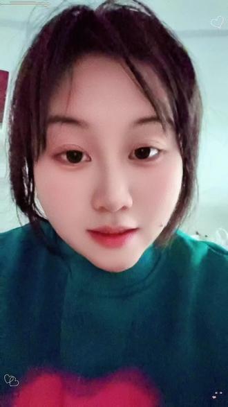 其实之所以千里迢迢都要回家逛逛
是因为那里可能有很多回忆和回不去的曾经。#返乡#生活感悟 #内容过于真实 #贵州#过年氛围提前搞起来了