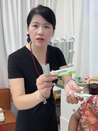 “肠道顺了,肚子不鼓了,吃饭香了,人也轻快了——这益生菌,像给身体请了位贴心小管家。”#益生菌