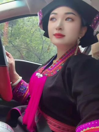 太难了,一车美女没人约咯🫣