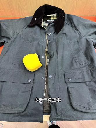 Barbour油蜡夹克复蜡😎#barbour #柜姐 #复蜡 #油蜡夹克 #手工