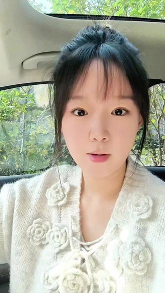 天天被骂我也乐意!就为了把这段话讲清楚!
最近的明清之争,从红楼解读烧到明史考据,多少人越扒越痛心——原来我们的文化差点被清修明史断送!
原来红楼梦藏着这么多血泪!但我必须提醒大家:我们骂的是历史的不公,不是某个民族!
56个民族血脉相连,别让外部势力借着历史话题,把我们的凝聚力撕裂!
特殊时期,清醒一点!吃瓜聊史是消遣,别成了分裂的“工具人”!
团结的民族才无坚不摧,内耗只会给外敌可乘之机!#红楼梦隐藏密码#莫失莫忘仙寿恒昌 #香菱的真实身份