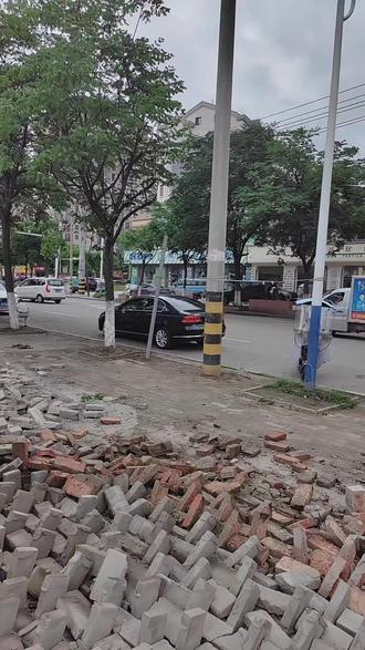 长湾夜市正在搭建中#街道实拍