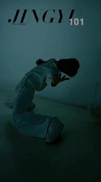 国风舞#霍元甲 亦舞亦是武 有刚有柔,太燃了!#直播录屏分享 #龙浩天男团#快来围观#帅爆了 @鲸·顾星予🦋 @龙浩天男团 鲸·渝101(备用号) @长鲸传媒 @龙浩天男团 鲸·渝101 @抖音热门 ✅