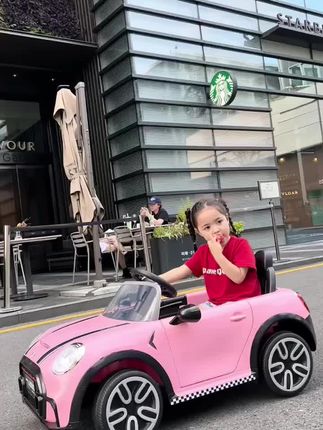 车子空间大,适合1-6岁使用#儿童玩具 #儿童电动车 #小孩玩具 #整条街最靓的仔 #萌娃日常