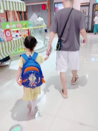 宝宝喜欢的奥特曼书包来啦!开学给孩子当开学礼物也太帅啦!宝宝背了舍不得放下了!#儿童书包 #书包 #幼儿园书包#奥特曼书包