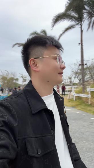 花368元买了个双鱼岛跨年烟花秀,全网都说冤大头#烟花秀 #谁还没有自己的专属新年烟花 #我在抖音放烟花给你们看 #演出不戒断