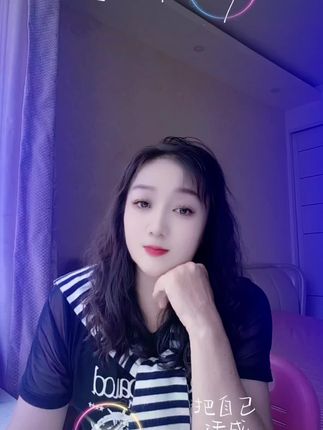 时光悄悄流逝,青春渐行渐远。兄弟们半百年纪,梦里追忆往昔,这辈子真不容易。老了,愿一生安好,常聚喝酒聊心事,多理解少脾气。🌟👨👩👧👦 #自娱自乐开心就好 #做开心快乐的自己