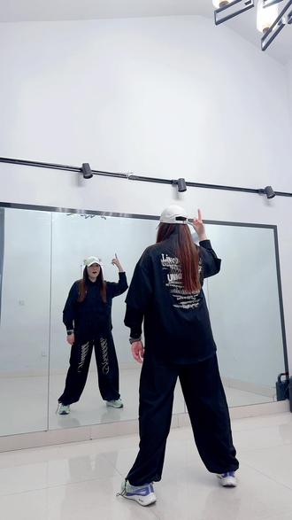 #破界 #曳步舞 #0.8倍速背面演示