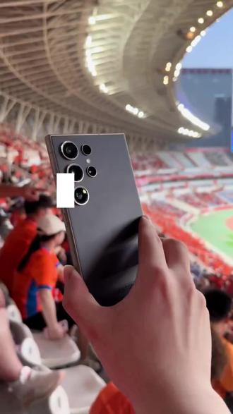 三星拍演唱参数设置教程📱手把手教你✨ 今天教你三星手机演唱会正确拍法
山顶票也能拍清自担,这套参数直接抄作业!
256G 手机内存手机完全不够拍....
直接入手了个大内存移动硬盘
4K视频随便录,全程不用慌内存
同样内存不足的宝宝🉑戳👉@VEIGLO文化存储专卖店
#演唱会攻略 #三星s23ultra #三星拍演唱会 #veiglo移动硬盘 #三星s25ultra