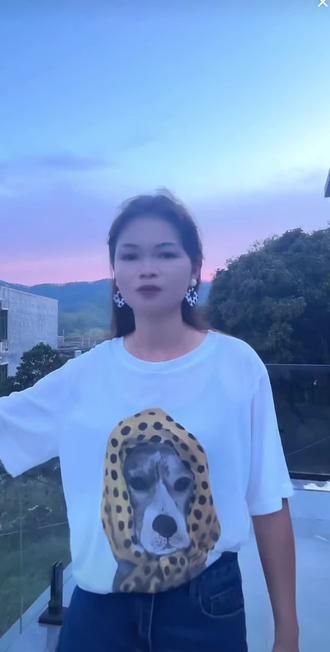 晓愉说车头灯小随自己的妈妈🤣