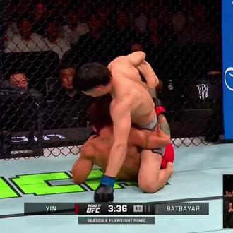 尹帅第一回合被tko,遗憾判负#ufc综合格斗