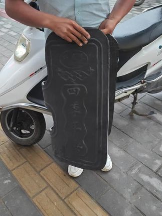 电动车摩托车前挡风加厚泡沫板挡风又防寒#摩托车电动车用品#挡风板