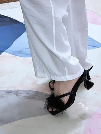 百搭凉拖女高跟#时尚美鞋 #优雅气质 #时尚高跟鞋 #高跟鞋 #女鞋