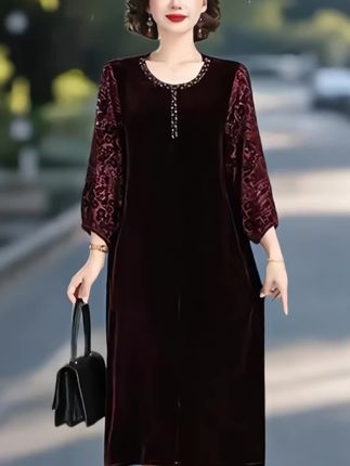 #秋季新款 #时尚妈妈装 #丝绒连衣裙#大码女装 #气质这一块拿捏死死的 @DOU+小助手 @巨量千川