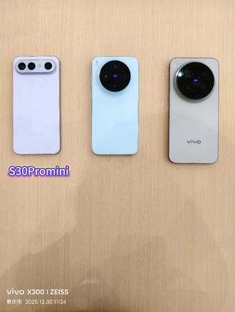 vivo新款配备无线充电的手机,有没有你喜欢的?#vivo #vivoS50 #vivoX300 #无线充电