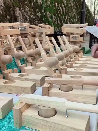 米粿,福建浙江江西广东一带过年过节的传统小吃,用这款#压皮神器 压粿皮,更方便,压白粿米饺子很方便 #白粿