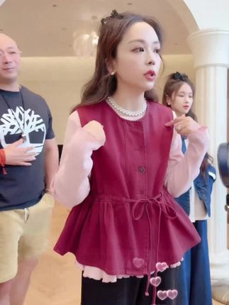 #马甲 #助手抖音 #显白穿搭 #套装穿搭 #强烈推荐