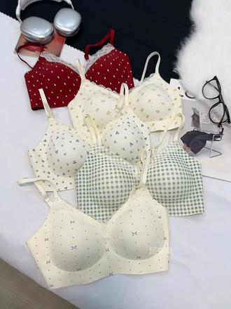 姐妹们听劝啊,内衣真的要勤换呀,蕉茂新出的舒芙蕾碎花内衣真的又好看又好穿,关键现在年底冲销量这价就到手两件真的巨划算!!#舒适文胸 #贴身衣物 #内衣 #舒芙蕾内衣