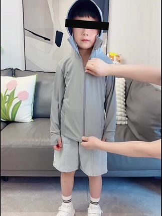 特贝橙儿童防紫外线防晒衣夏季男女童透气外套薄款防晒服冰感连帽 夏天出门防晒衣一定要安排上,给儿子选的这款便宜好穿质量特别好!品质完全不输商场品牌货!妈妈们放心冲#高品质童装 #儿童防晒衣 #防晒衣 #防晒衣穿搭 #夏季必备