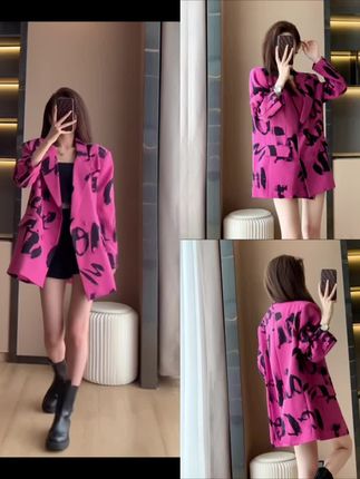 #新款上新实拍 姐妹们快来看看这件超赞的小西服外套!它是2025年的早春新款,有着港风的高级感,休闲又时尚,上面还有字母印花,真的是太酷了~穿上它让你瞬间变得很有气质,简直爱不释手!#欧货欧洲站女装高端 #美衣潮搭 #时尚潮流女服装