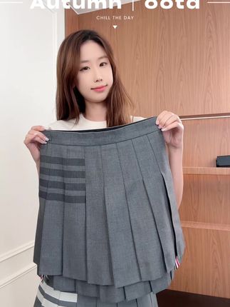 新款上新 小翻领开衫#专柜品质 #今天穿什么 #穿搭分享 #经典 #早秋搭配