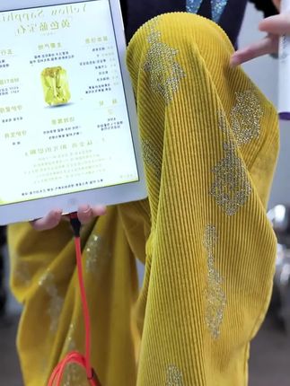 TCH烫钻点缀,轻奢时尚感悄然绽放 #TCH轻奢时尚 #预制国庆出游穿搭 #秋冬穿搭新鲜感在线 #离穿搭显贵只差一顶帽子 #早秋穿搭三分钟出门不是梦