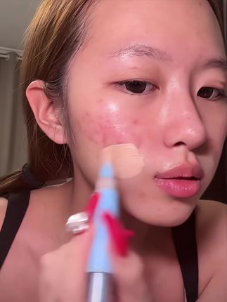 粉扑真的真的很重要 刷到赶紧入手一个郭小妞新升级奶咖粉扑! #粉扑推荐 #瑕疵皮 #化妆小技巧 #郭小妞奶咖粉扑