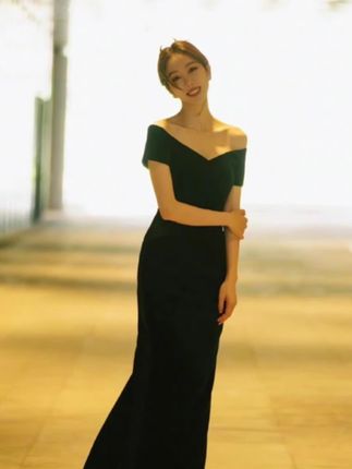 女生要多吃的黑芝麻,可以以黑养黑,携带起来也方便,每天来一颗#种草好物 #黑芝麻糕 #姜妍二胖 #零食推荐 #姜妍
