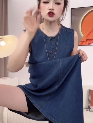 复古时尚牛仔背心裙女2025夏季新款宽松遮肉显瘦中长款无袖连衣裙#夏季穿搭 #今日穿搭 #甜美穿搭 #不易起球打底衫 #正能量