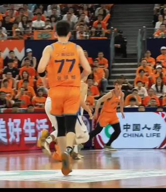 北京客场战胜上海扳平大比分1-1!#北京客胜上海1比1扳平大比分 #cba季后赛上海久事男篮VS北京北汽男篮G2 #CBA最新战况 #cba热门比赛 #快看CBA @DOU+上热门 @抖音热点 @抖音小助手
