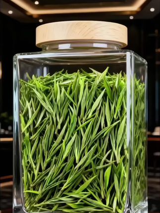 明前安吉白茶茶友们快点来品尝正宗明前安吉白茶吧,茶干紧结,色泽翠绿,叶缘微卷,茶汤清澈透亮,味道似鸡汤般鲜美,香气四溢,茶芽朵朵,鲜活饱满,口感好才是关键,滋味丰富·鲜爽迷人,快来品尝正宗明前安吉白茶吧,值得拥有!#安吉白茶#明前茶 #高山茶 #喜欢喝茶关注我 #茶