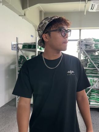 不是很刻意的走 原声放大 回复 @多喝热水的评论 #速干裤 #百搭神裤 #速干裤男 #运动速干裤 #夏季穿搭