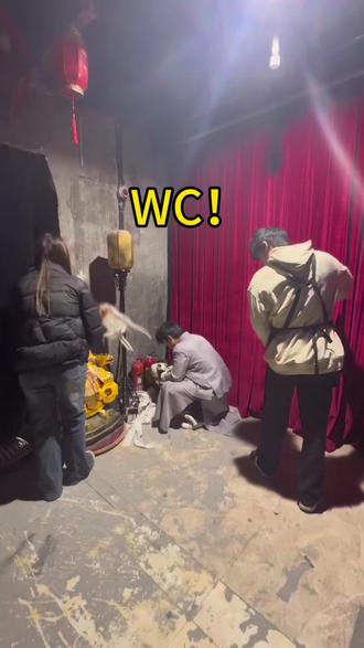 到底在哪里!!#密室逃脱 #封门鬼村南昌店 #搞笑 #跨年 #玩具