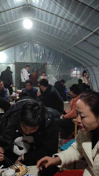 孙三娘辣子鸡,谁吃谁牛逼,#人生得意须尽欢 #小酒喝起来