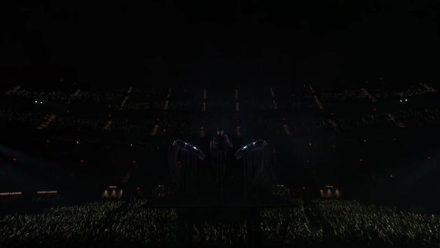 “HYPNOTIZED” FULL PERFORMANCE WITH ELLIE GOULDING OUT NOW!
和Ellie Goulding合作的《HYPNOTIZED》的完整演出版现已上线!
#anyma #techno #dj #elliegoulding #绵羊姐