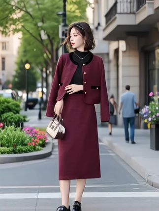 #秋冬都市硬核穿搭#一分钟看懂巴黎时装周#说好的随便穿穿去看秀#琥珀流光风外套太适合秋天了#整个时尚圈都在等入chill