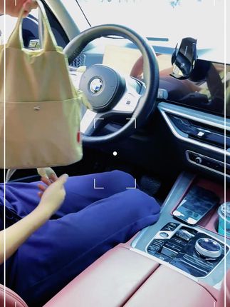 可手提可单肩可双肩可斜挎的小包包,人手一只,简单设计经典款式 #高品质 #高级包包 #包包种草 #包包