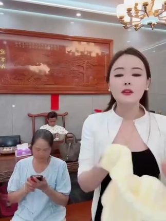 #天热了,孩子的毛巾是不是该换了?这款纯棉毛 巾吸水性好,柔软亲肤又细腻,不掉毛不掉色不 打滑,大人小孩都能用,价格也很实惠#毛巾