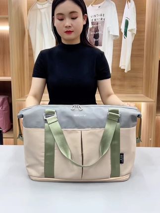 1个包=电脑包+洗漱包+扩容箱!3秒演示能装多少