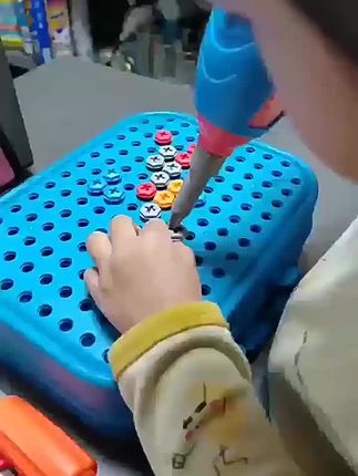 配对拧螺丝工具箱专注力训练幼儿启蒙益智拼装趣味玩具